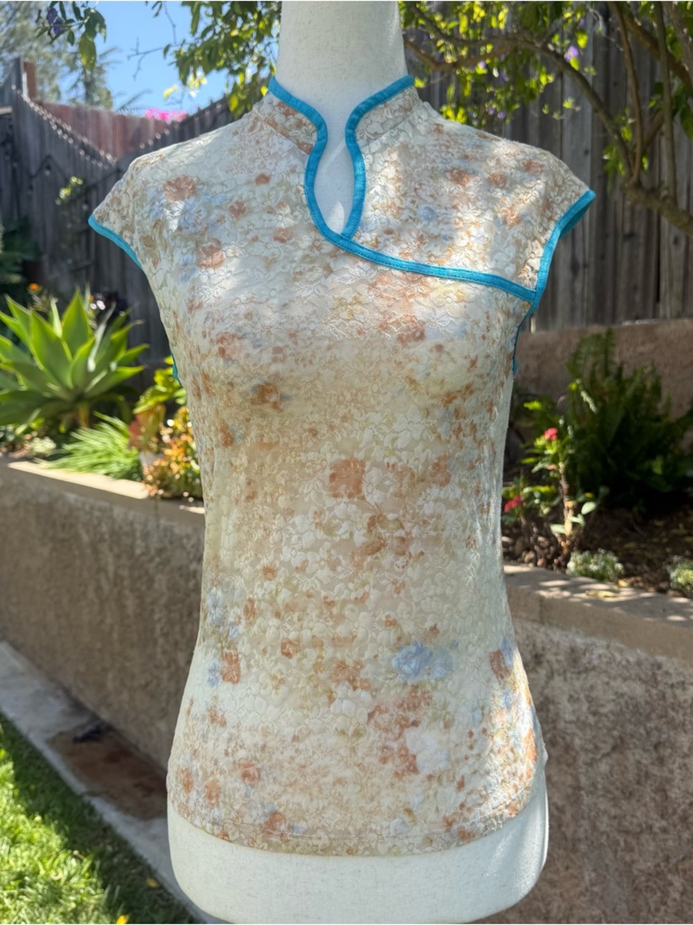 90’s/Y2K vintage mesh top